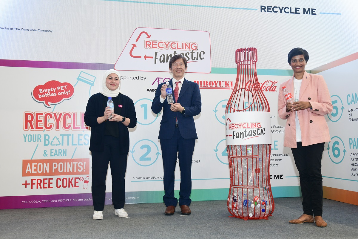 (From left) AEON Malaysia head of investor relations and sustainability Tengku Adrinna, Hiroyuki Industries founder and managing director Nakata Hiroyuki, and Coca-Cola director of franchise operations Amruta Vaidya witnessing the launch of the Recycling Fantastic Campaign.